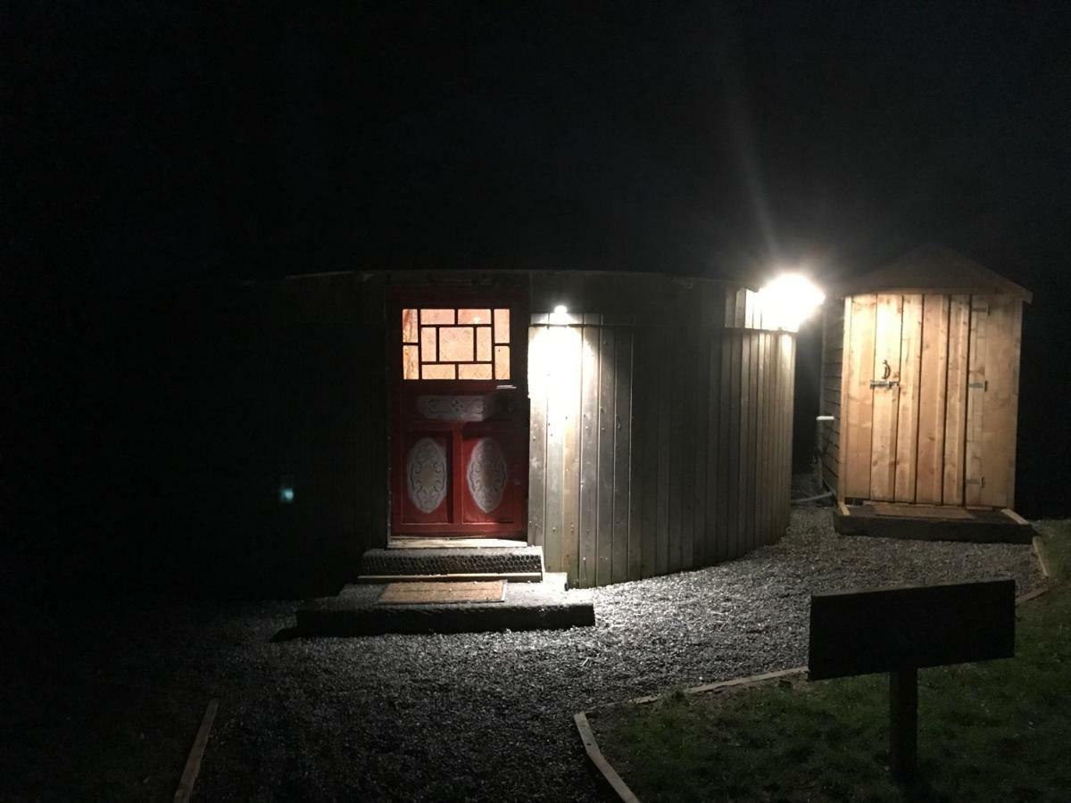 Mcclure Yurt At Carrigeen Glamping Kilkenny Ngoại thất bức ảnh